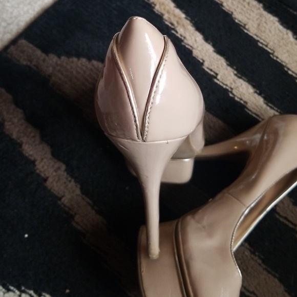 Heel - Picture 6 of 6